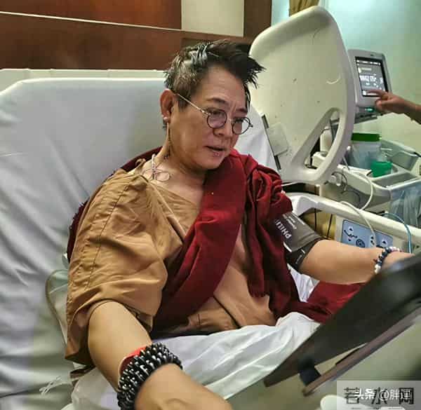 李连杰出院后状态回春，眼神凌厉身形矫健，与之前反差巨大