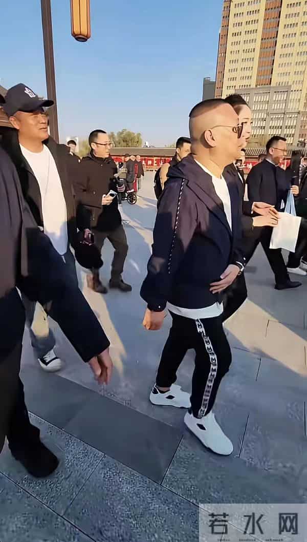 郭德纲造访吉林市,看看这阵仗,试问内娱有几个人能有这排面