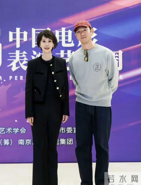 47岁海清爆瘦后大变样，剪了短发又嫩又显老，差点认不出！