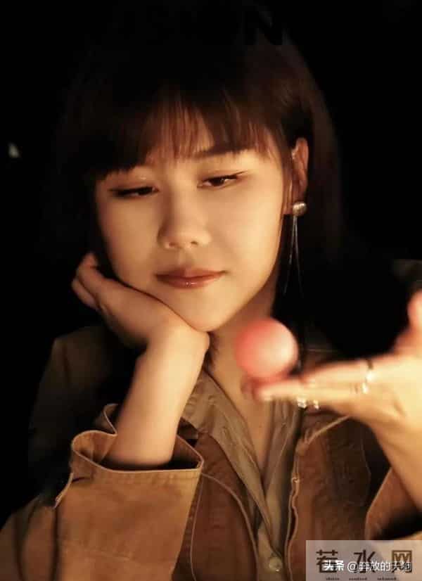 陈幸同也拍杂志大片了，化了妆的同姐美到认不出，颜值不输女星