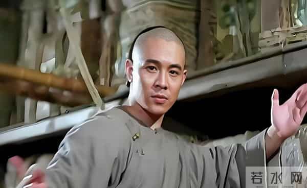 李连杰脱光上衣前后无刀疤,网友都不信,恶心的一幕在评论区上演