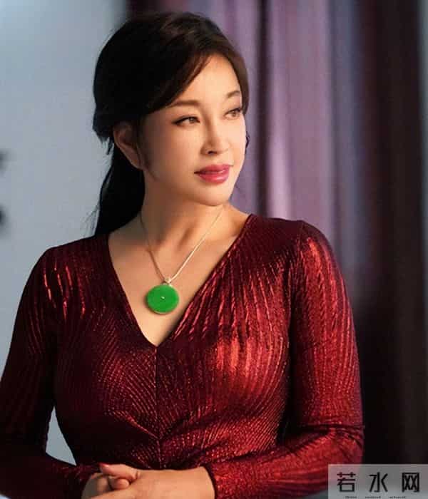 人前光鲜人后心酸,蒋欣减肥减到哭,刘晓庆的含金量还在上升