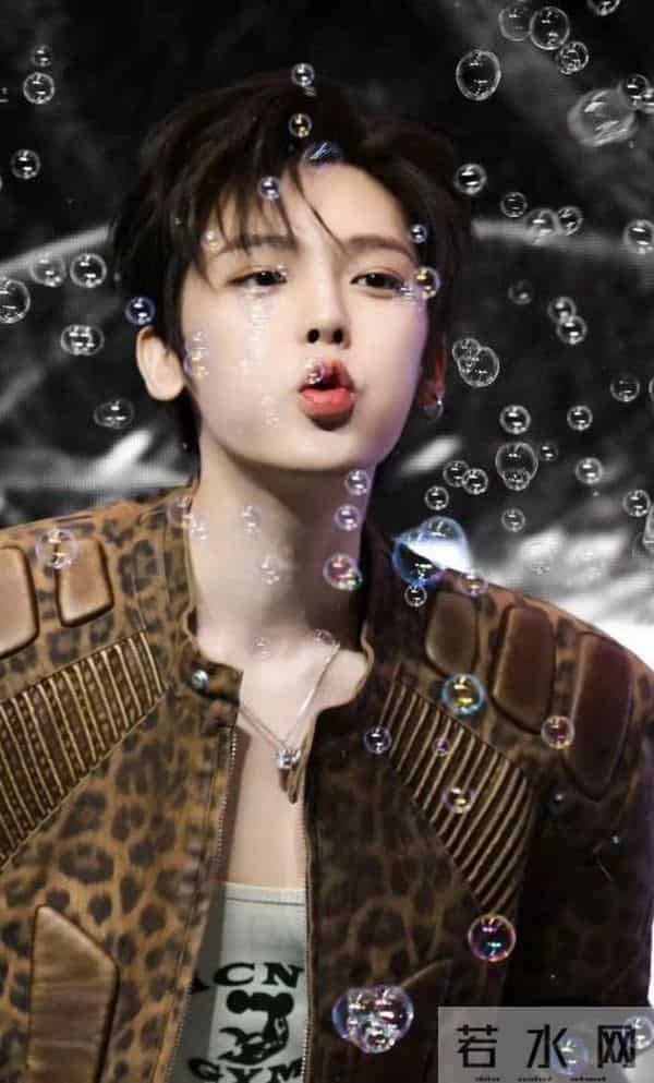 【上班吃瓜】肖战、肉丝、恋综女、热巴、杨紫、檀健次、孟子义、虞书欣、侯明昊、陈伟霆、褶子叔