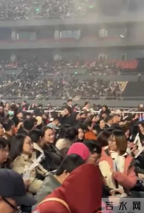 6岁打同学耳光，13岁成"小混混"，如今26岁李宗盛女儿，过得如何