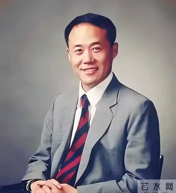 他放弃亿万资产抛弃糟糠之妻，娶30岁女星，现却成人生赢家