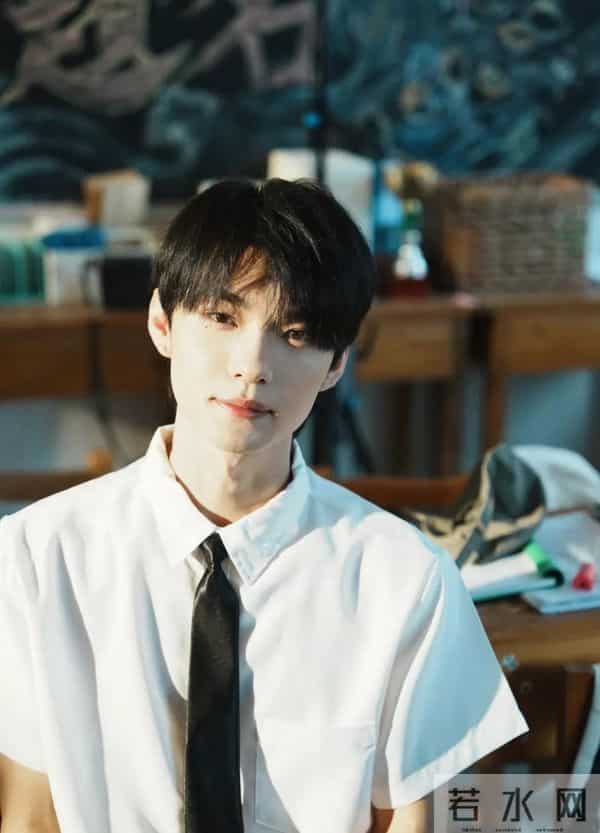 红果大会阵容太强了,王皓祯终于露面,官宣阵容居然都是老熟人!