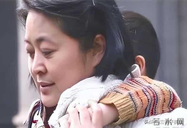 倪萍:九年救子独扛账,不给现任转嫁经济负担,再婚20年越过越稳