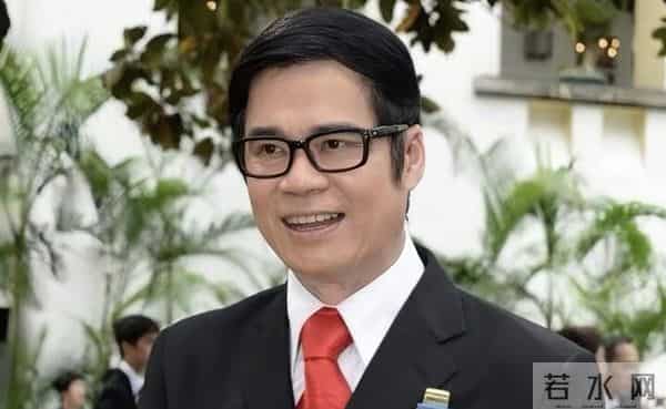 恭喜!TVB知名演员认爱小18岁绯闻女友,在香港拥有多块土地