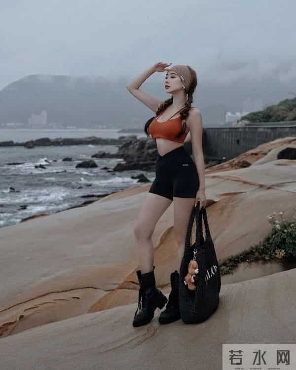 台妹！还得是台妹！极致腰臀比！这身材，太离谱了！