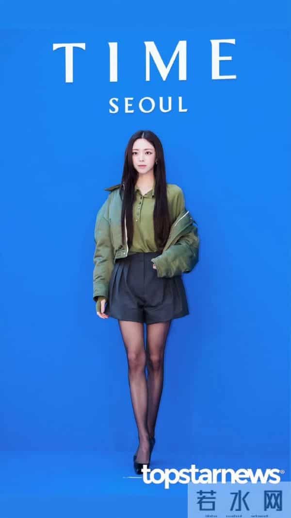 申有娜，这双腿保价3000万…..