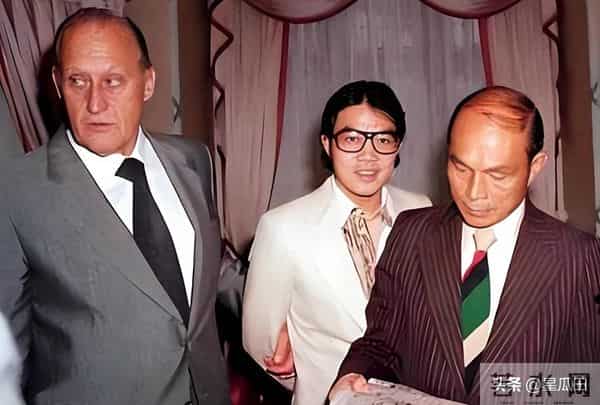 郭晶晶也没想到,79岁公公霍震霆再破天花板,让豪门圈集体沉默了