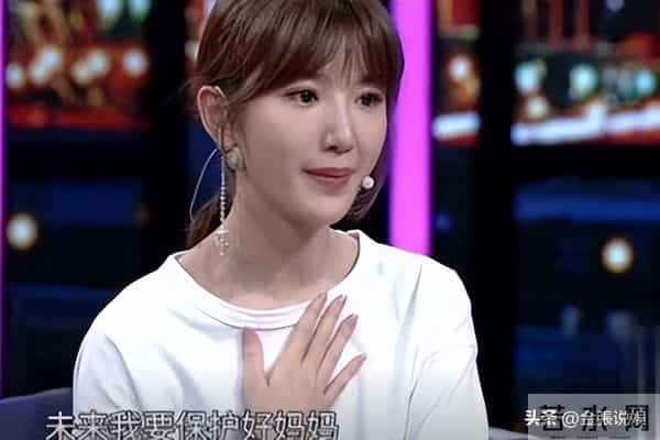 与陈晓闪婚领证传闻真相大白1个多月,毛晓彤近况曝出,并不意外