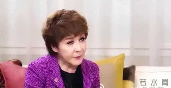 52年后,78岁丁珮终于说出真相:李小龙在我床上倒了12分钟!