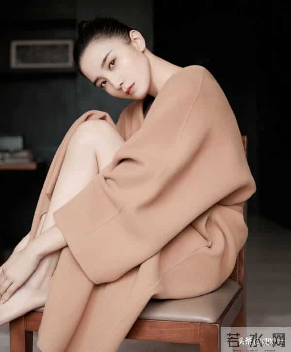 有种“夺命的刀”,叫宋佳的腰;有种“夺人的魂”,叫宋佳的臀