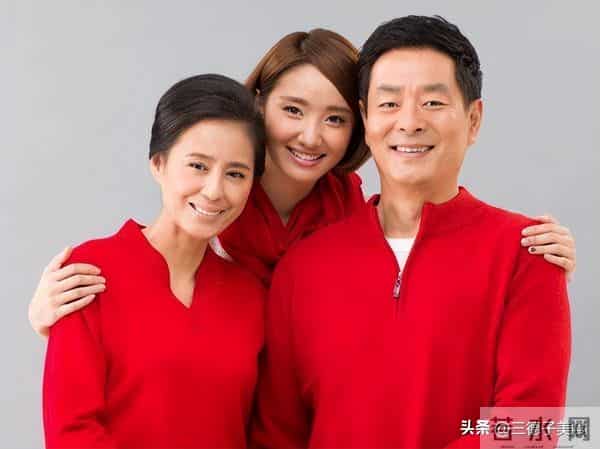 濮存昕：家人相继去世，如今71岁仍在工作，还要照顾年迈的老母亲