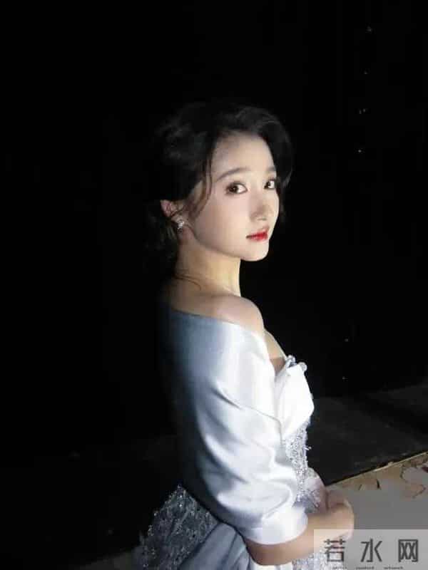 关晓彤居然这么有料,国民闺女真的是长大了