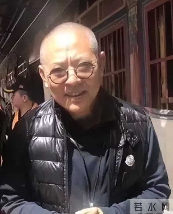 李连杰脱光上衣自证清白后,有网红提出质疑,吃的什么神丹妙药?