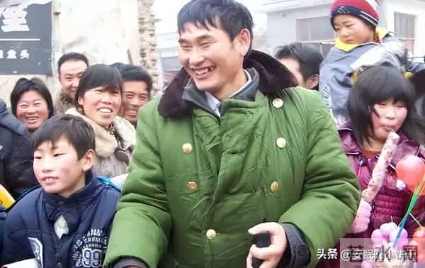 “豪门梦碎”，大衣哥的尊严回归，前儿媳陈亚楠却活成了"笑话"