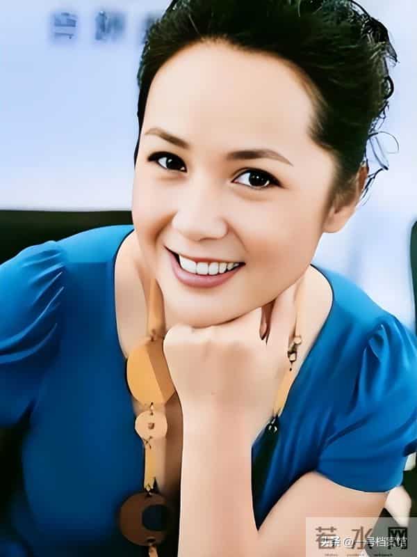 国内挣钱国外花?59岁的蒋雯丽又瘦又老,如今的下场怪不了别人