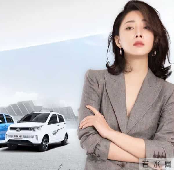 她是演员中的女富豪，豪车多的开不过来，如今45岁却活得像20岁