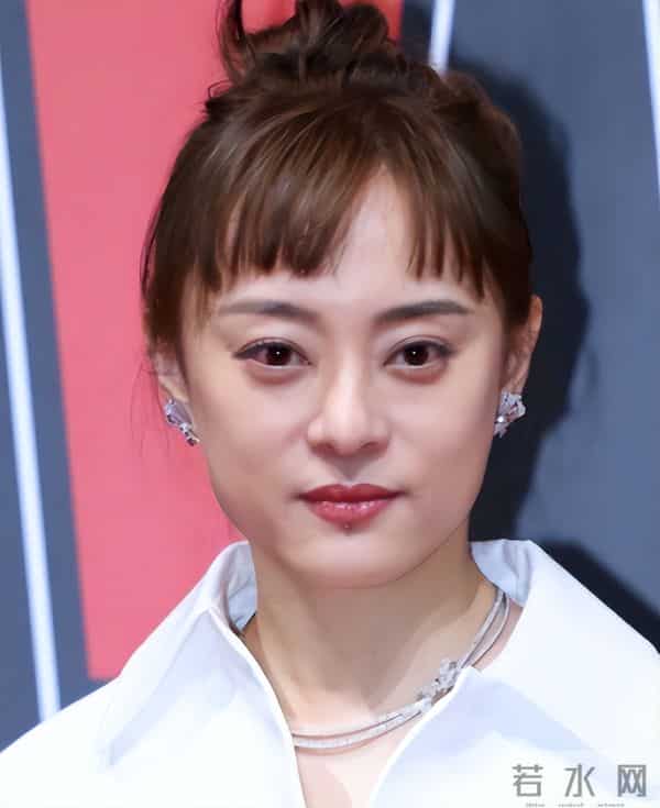 时尚大片来了,被长发的孙俪惊艳,凶相变福相,甩打针脸几条街