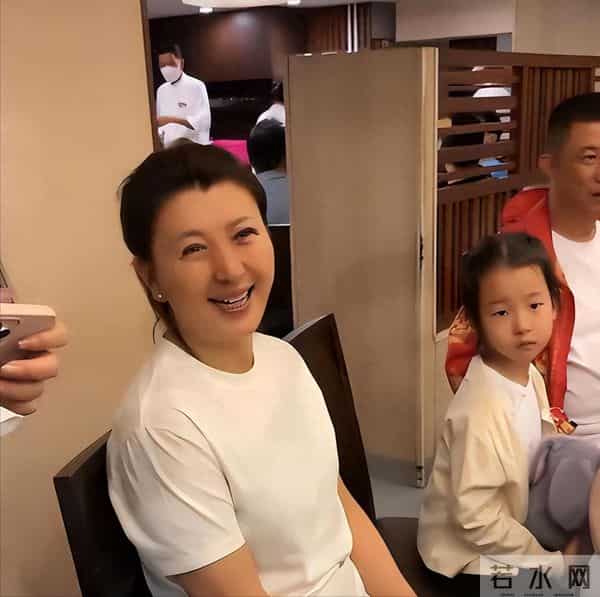 落地的凤凰不如鸡，这几人现状，把过气明星的惨体现的淋漓尽致