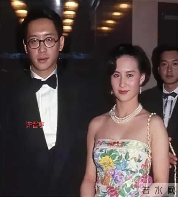 何超琼近况曝光,生图满头白发还有老年斑,和澳门大会判若两人