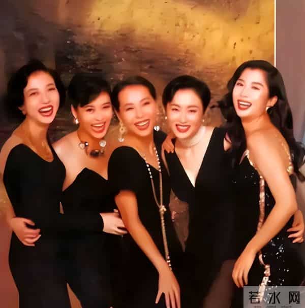 王家卫录音只是冰山一角！向太怒揭黑幕，才懂霍家为何不娶章子怡