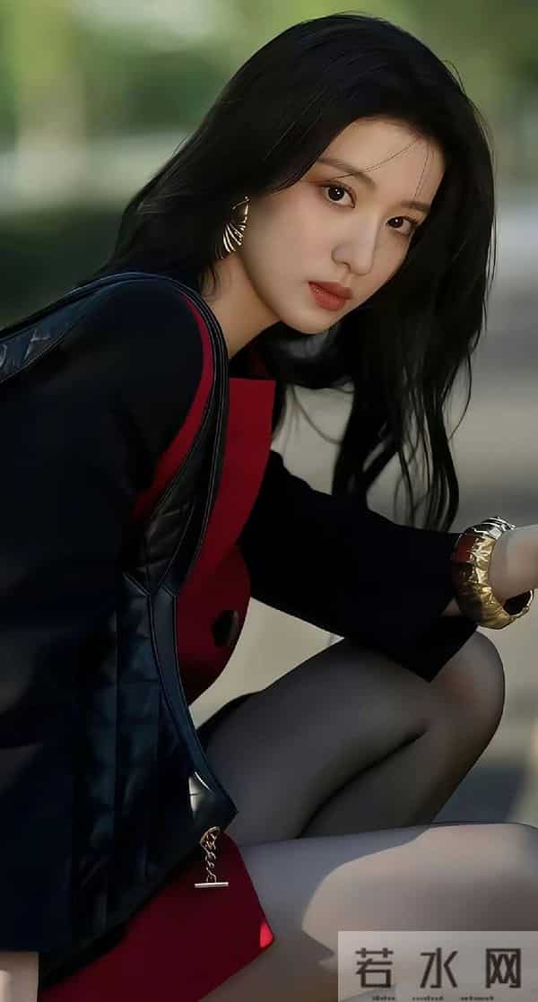 绝了!王楚然这组写真简直是视觉核弹,美炸全场!