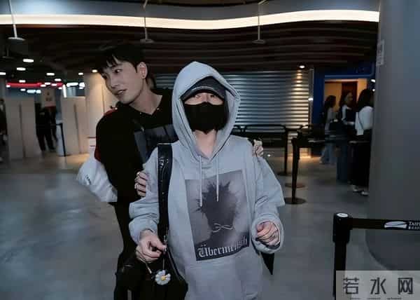 博主击碎具俊晔最后的体面,原来他留台原因很多