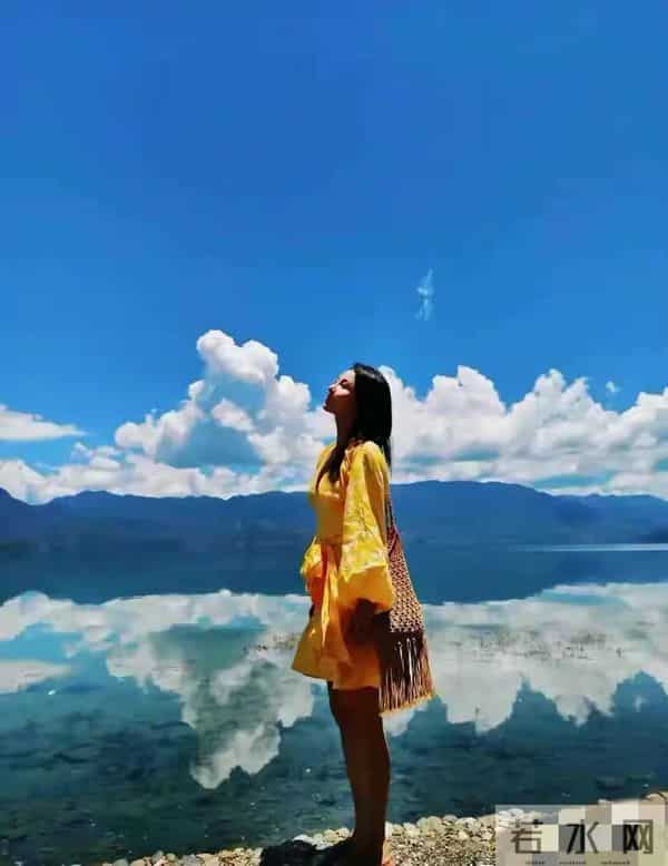 她如果不是私生活太混乱,她现在估计不输杨幂、白露、高圆圆