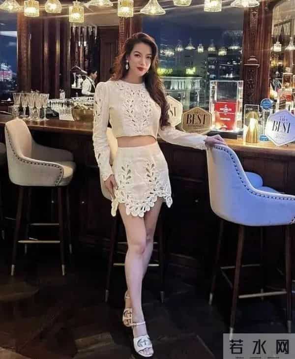 仅7天就曝出5大瓜!官宣离婚、承认插足、一线女星被抓,全是大瓜