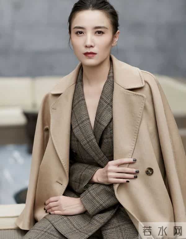 人民日报“点名”刚1个月，宋佳因一个举动，再令所有人刮目相看