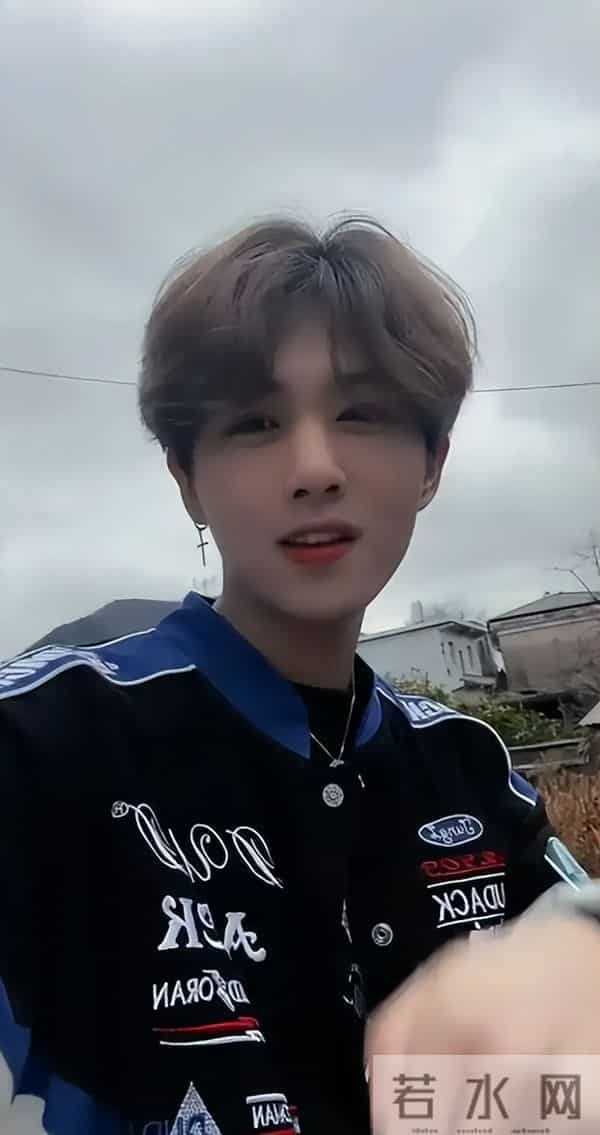 太突然！鹿哈官宣领证，3个月前已订婚，全网恭喜，终于等到这天