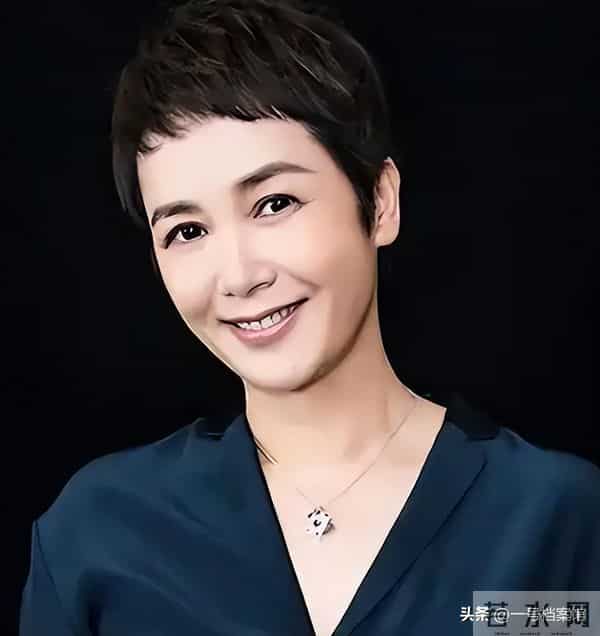 国内挣钱国外花?59岁的蒋雯丽又瘦又老,如今的下场怪不了别人