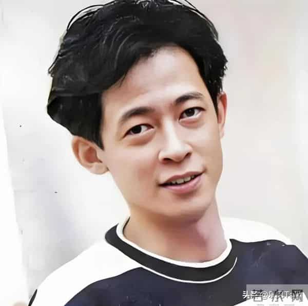 演员王志文:不留骨灰,不设墓地!他的选择引发无数网友深思