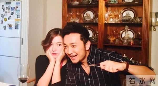 原来我们都被骗了，尼格买提对前妻只字不提，担心的事还是发生了