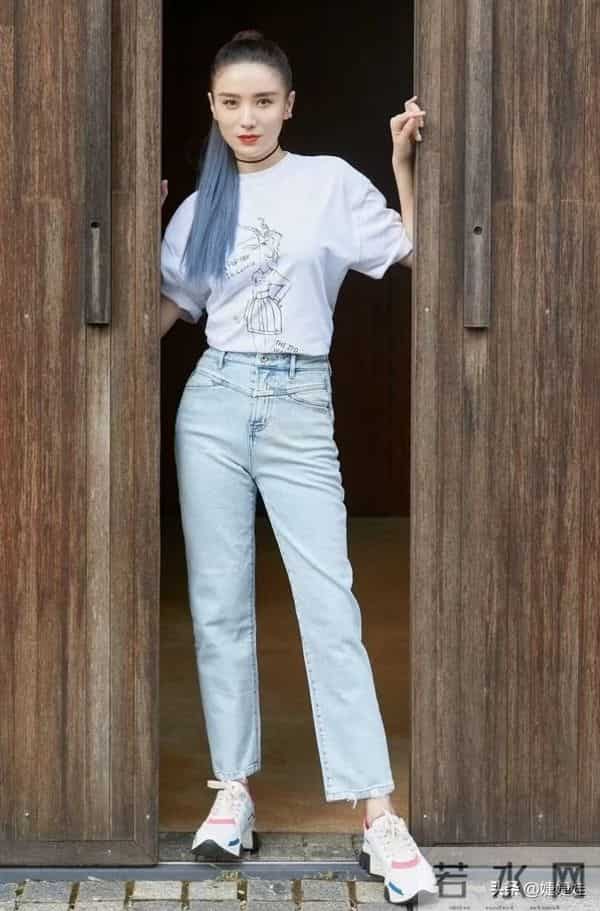 有种“夺命的刀”,叫宋佳的腰;有种“夺人的魂”,叫宋佳的臀