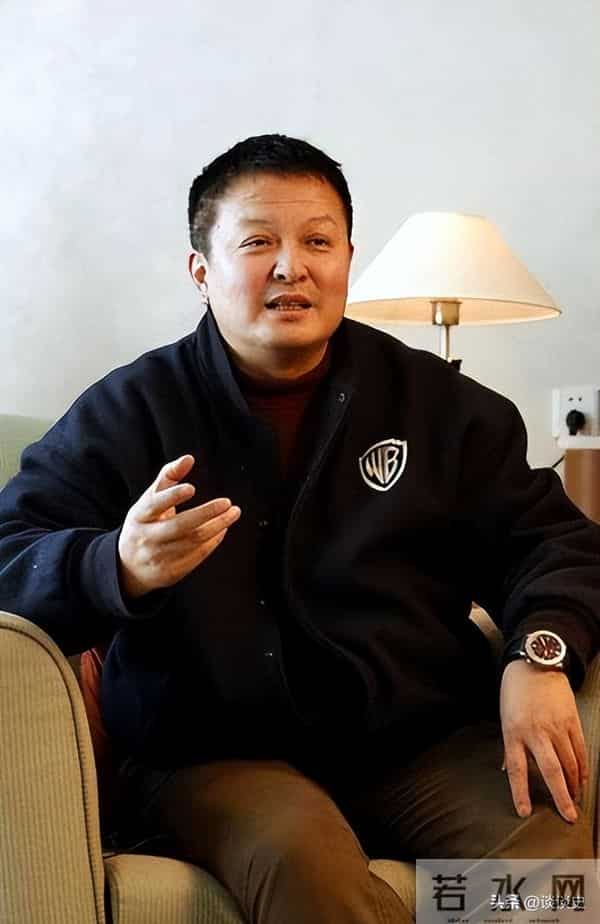 倪萍也没想到,69岁的三婚丈夫杨亚洲,已经开始给全家人争光了