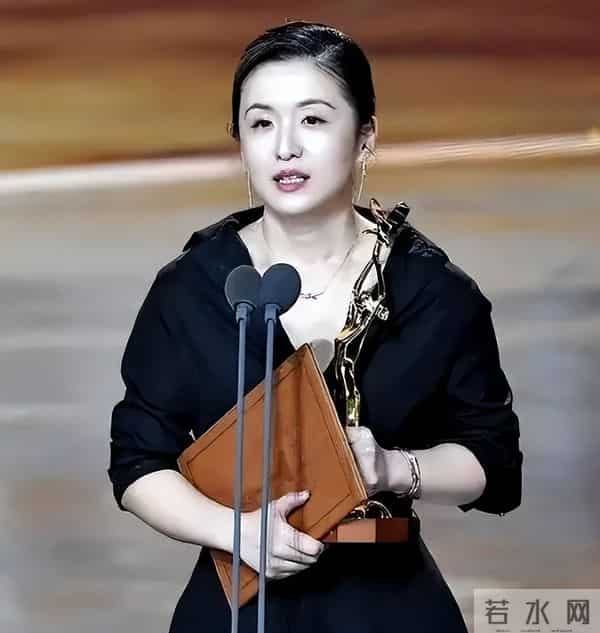 "录音"风波不到一周,王家卫秦雯被官媒"点名",答案已不言而喻