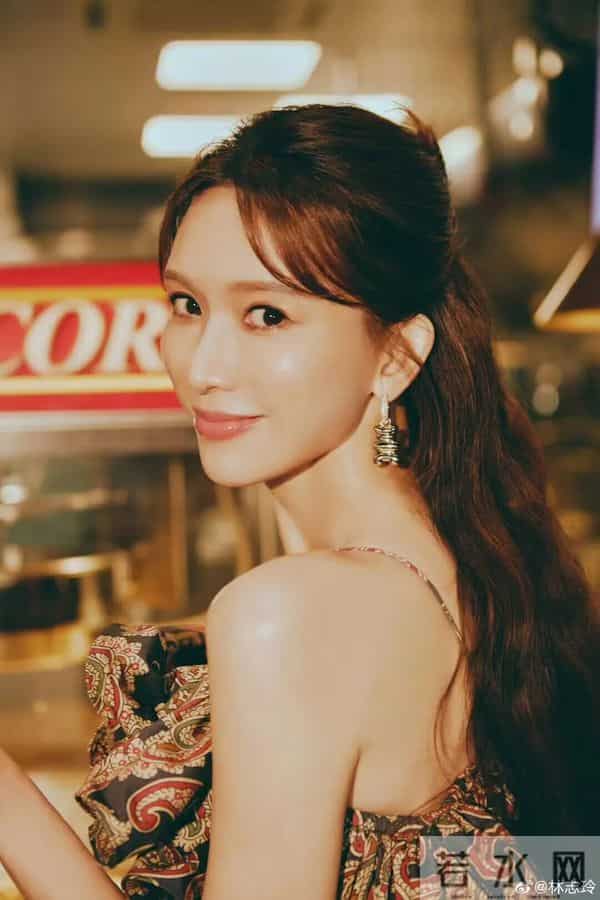 林志玲一看到小S复出就哭了:没法停止眼泪,怀念她在《康熙来了》“骂我”,家人也觉得“志玲挨骂”很好笑