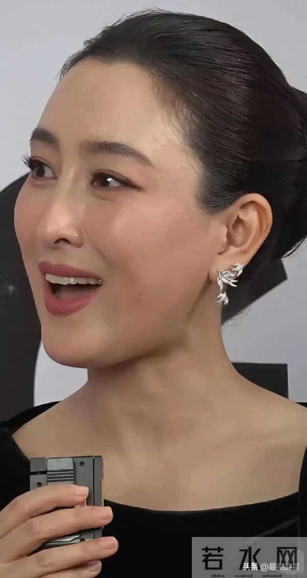 马苏高清镜头下这状态也太好了吧,脸型好、五官好,很美