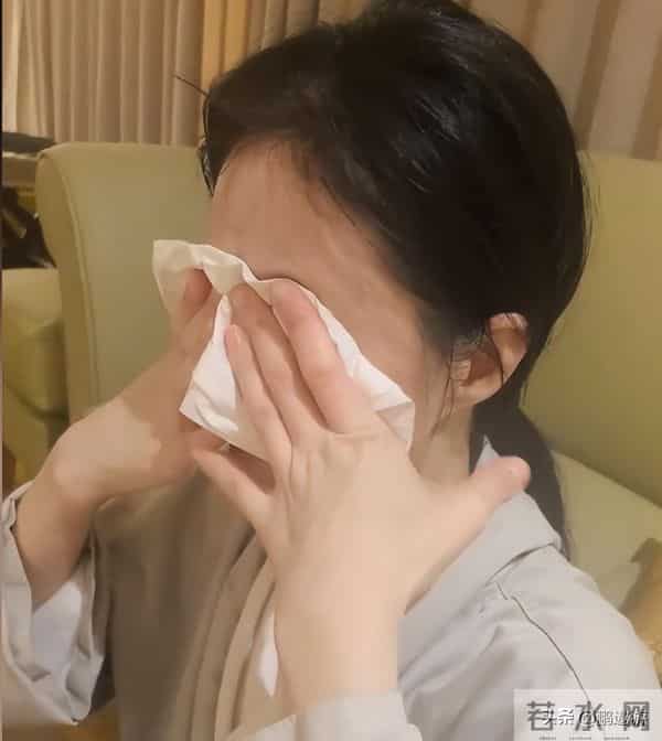 钱再多有什么用?42岁暴瘦脱相崩溃大哭的蒋欣,给所有人提了个醒