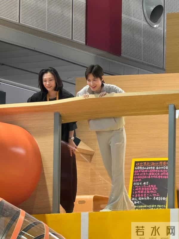 一大波明星扎堆现身上海!唐嫣、李宇春、吴奇隆、郑钦文……都往这里冲!