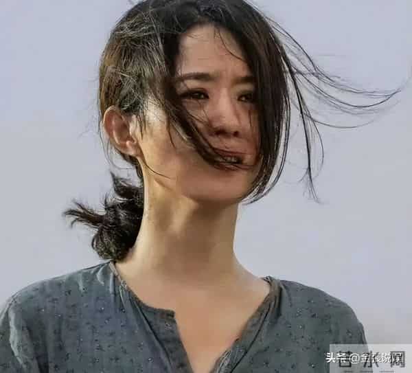 暂别荧幕4个月,赵丽颖宣布喜讯,给内娱的女演员们提了个醒