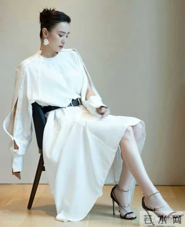 有种“夺命的刀”,叫宋佳的腰;有种“夺人的魂”,叫宋佳的臀