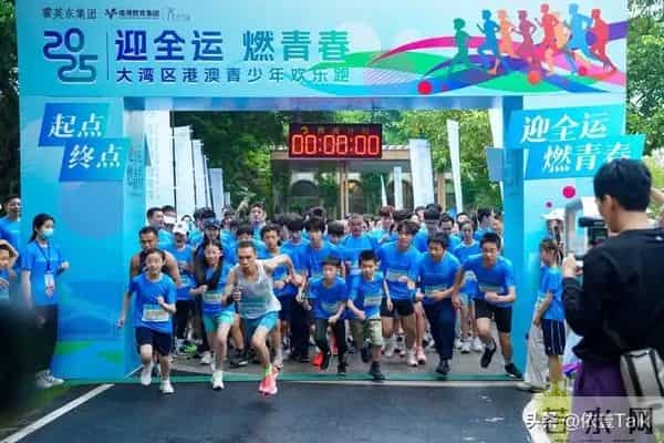 结婚13年，44岁郭晶晶再次迎来喜讯，霍震霆的话再一次得到印证