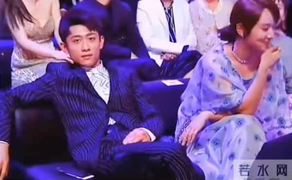 被“发腮”的张一山惊艳，内娱男星越老越值钱，还真不是随口瞎掰