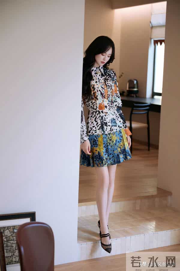 唐嫣,雪白大长腿配高跟,太绝了