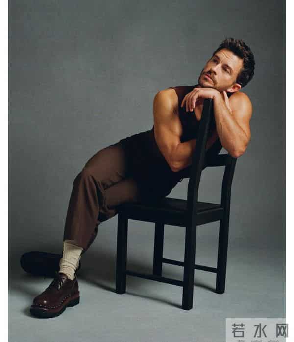 年度“最性感男人”出炉，他还获评《时代》Next 100新锐艺术家